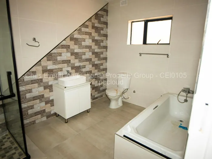 Townhouse/Complex/Cluster for Sale in Marlborough, Harare
