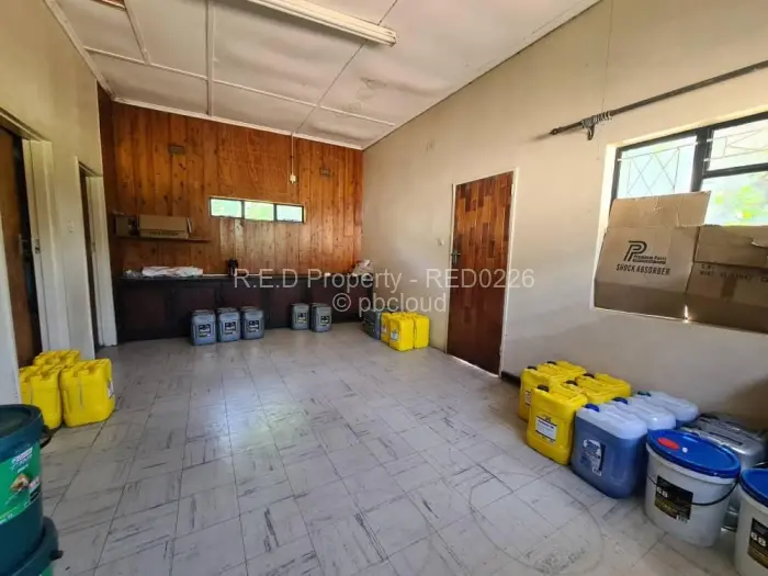 Warehouse/Industrial for Sale in Chiredzi, Chiredzi