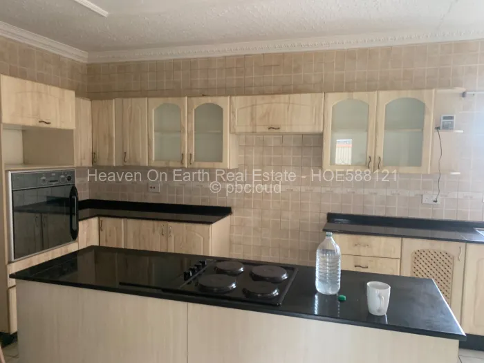 4 Bedroom House to Rent in Mainway Meadows, Harare