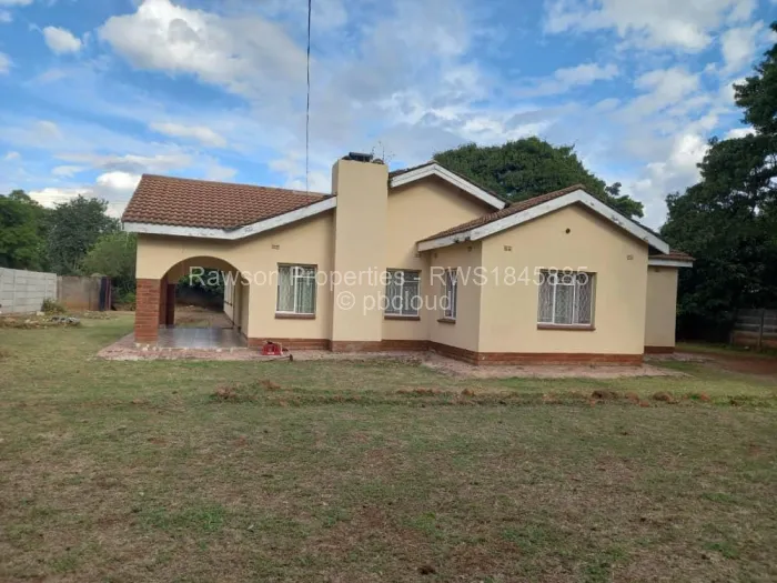 5 Bedroom House for Sale in Norton, Norton