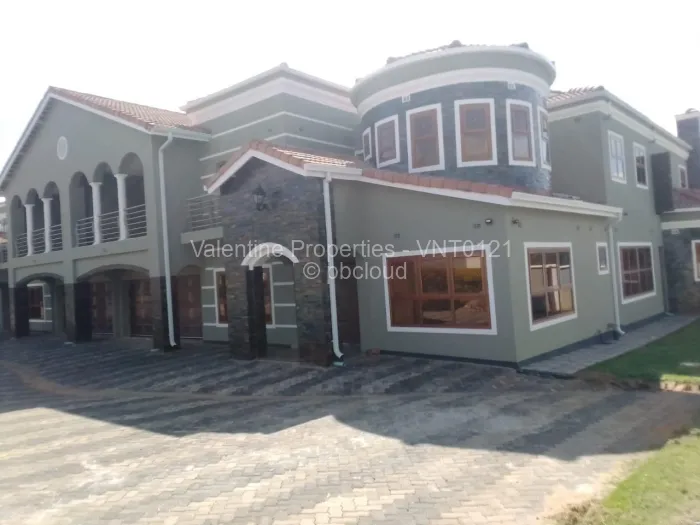8 Bedroom House for Sale in Brookeview, Harare