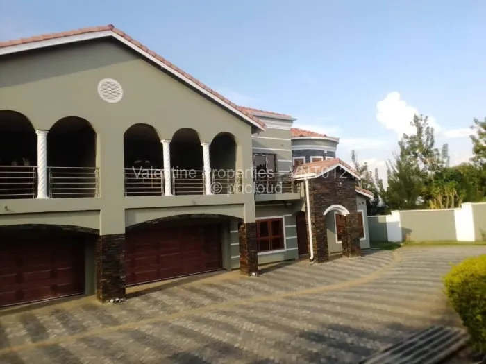 8 Bedroom House for Sale in Brookeview, Harare