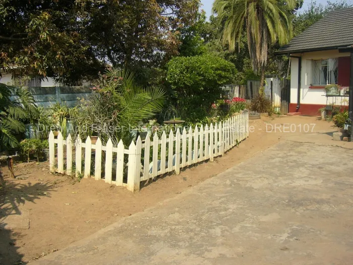 2 Bedroom House to Rent in Braeside