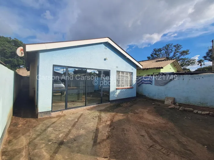 4 Bedroom House for Sale in Chitungwiza, Chitungwiza