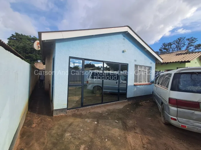 4 Bedroom House for Sale in Chitungwiza, Chitungwiza