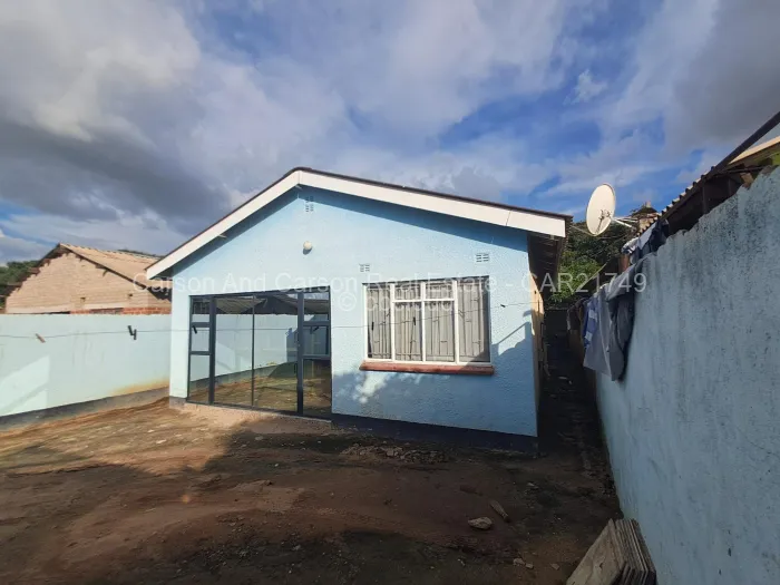 4 Bedroom House for Sale in Chitungwiza, Chitungwiza