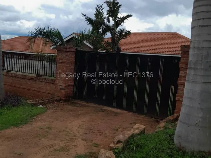 3 Bedroom House for Sale in Glaudina, Harare