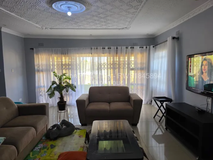 4 Bedroom House for Sale in Madokero Estates, Harare