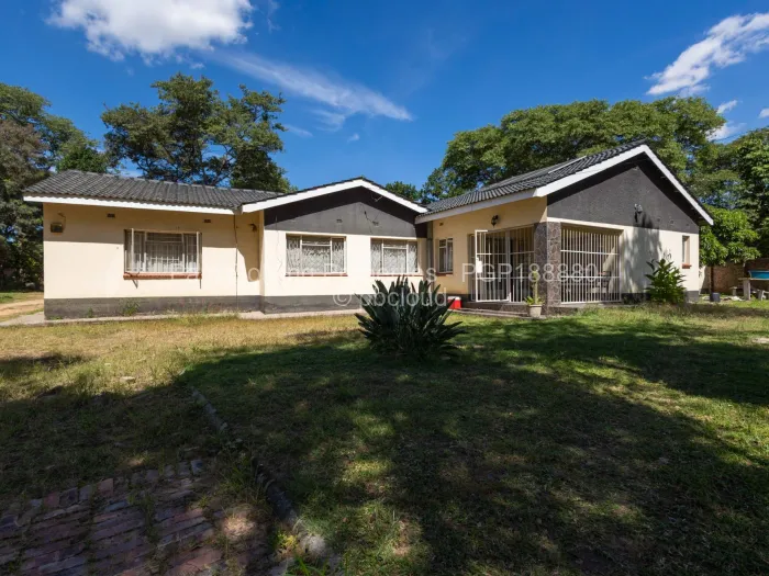 4 Bedroom House for Sale in Waterfalls, Harare