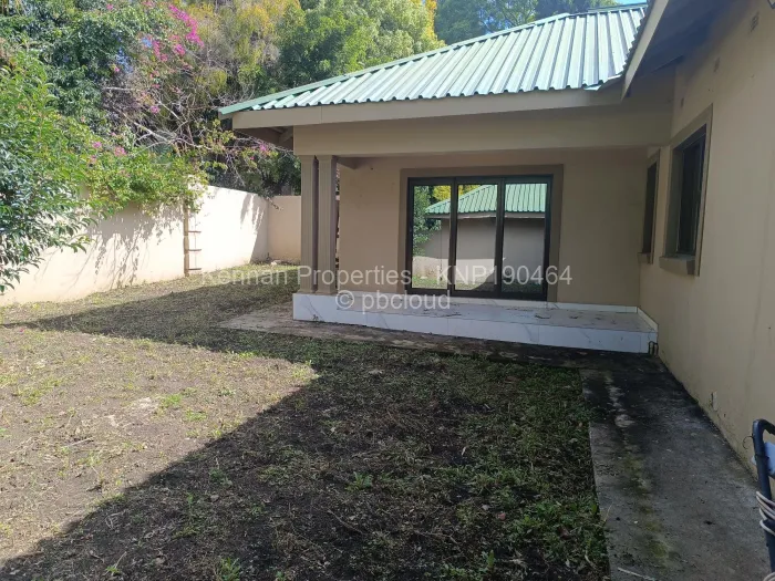 Townhouse/Complex/Cluster for Sale in Glen Lorne, Harare