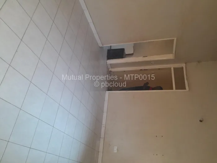 4 Bedroom House for Sale in Chitungwiza, Chitungwiza