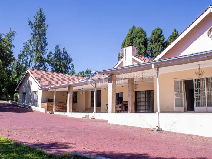 8 Bedroom House for Sale in Glen Lorne, Harare