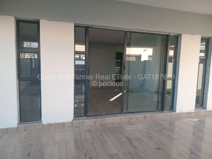 Townhouse/Cluster for Sale in Arlington, Harare