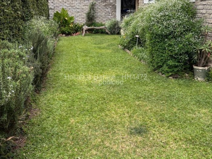 Townhouse/Cluster for Sale in Newlands, Harare