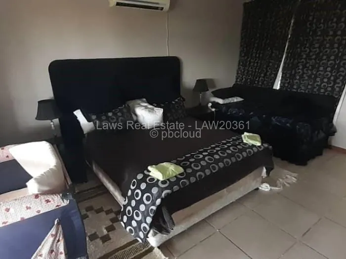 Townhouse/Complex/Cluster for Sale in Kariba, Kariba