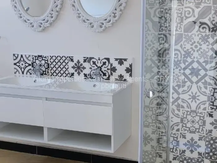 4 Bedroom House to Rent in Fairview, Harare