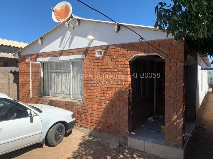 3 Bedroom House for Sale in Cowdray Park, Bulawayo