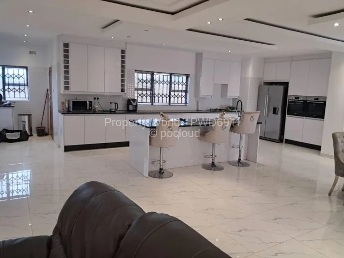 4 Bedroom House to Rent in Sandton Park, Harare