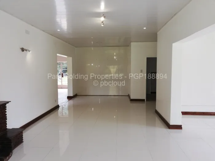 Commercial Property to Rent in Marlborough