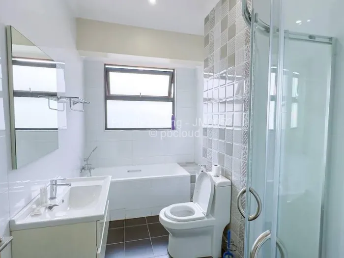 Townhouse/Complex/Cluster to Rent in Greendale