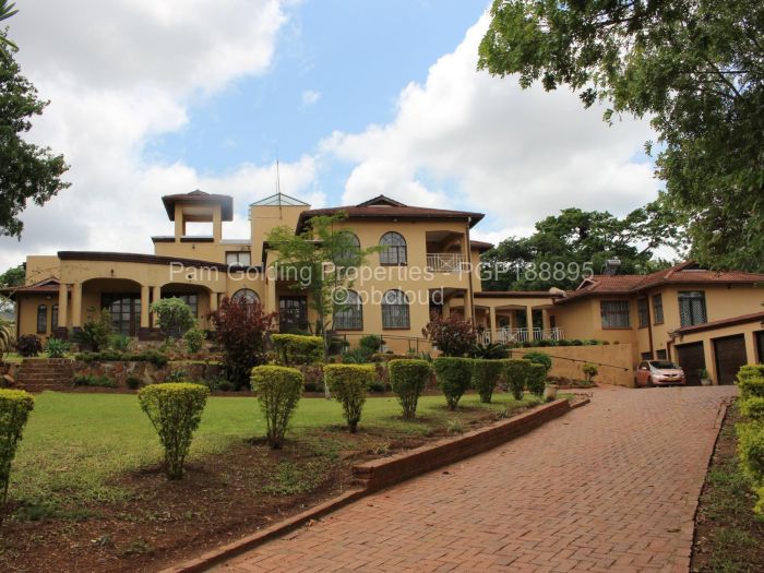 6 Bedroom House to Rent in Umwinsidale, Harare