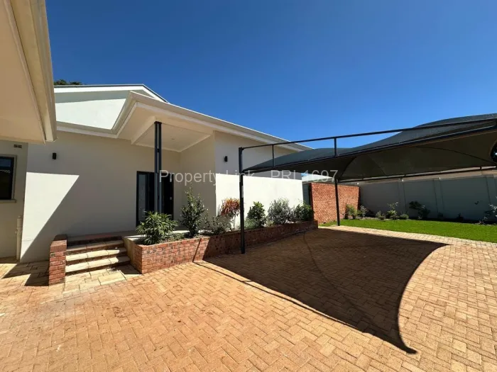 Townhouse/Complex/Cluster for Sale in Chisipite, Harare