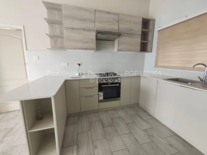 Flat/Apartment to Rent in Borrowdale West