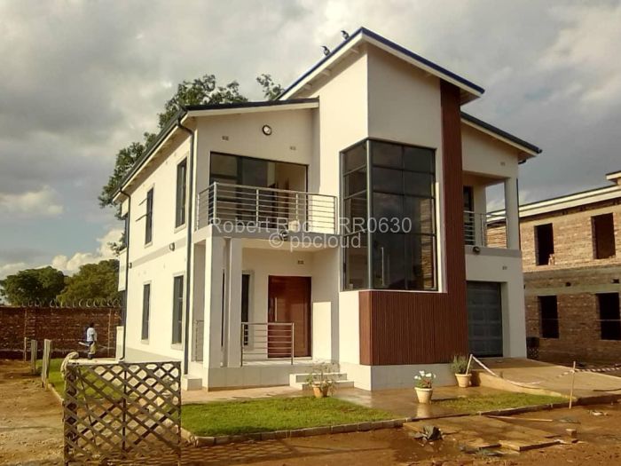 Townhouse/Cluster for Sale in Marlborough, Harare