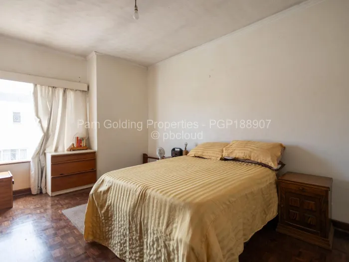 2 Bedroom Cottage/Garden Flat for Sale in Hillside, Harare