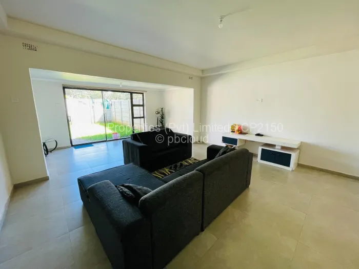 2 Bedroom Cottage/Garden Flat for Sale in Avonlea, Harare