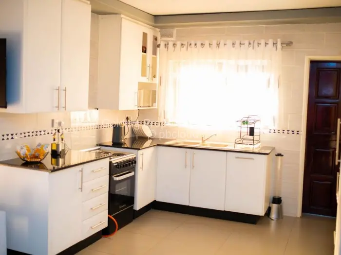 5 Bedroom House to Rent in Chisipite