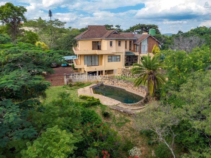 6 Bedroom House for Sale in Glen Lorne, Harare
