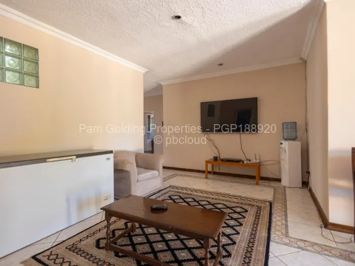 7 Bedroom House for Sale in Ballantyne Park, Harare