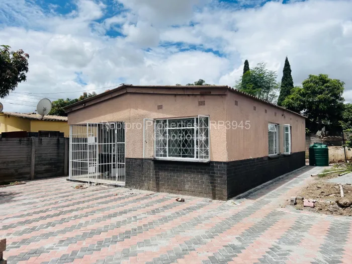 3 Bedroom House to Rent in Kambuzuma, Harare