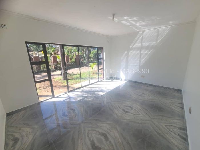 Warehouse/Industrial to Rent in Groom Bridge, Harare