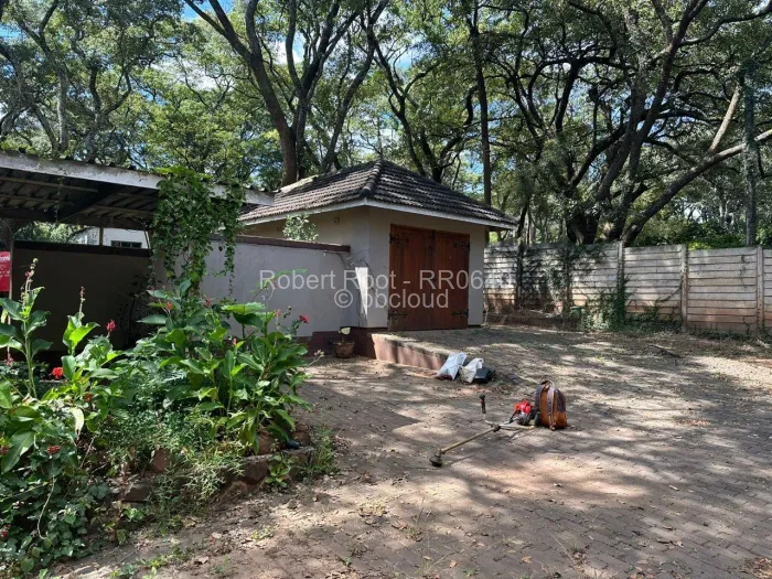 3 Bedroom House to Rent in Chisipite, Harare