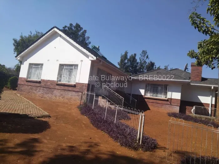 4 Bedroom House for Sale in Riverside North, Bulawayo