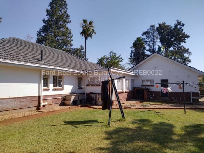 4 Bedroom House for Sale in Riverside North, Bulawayo