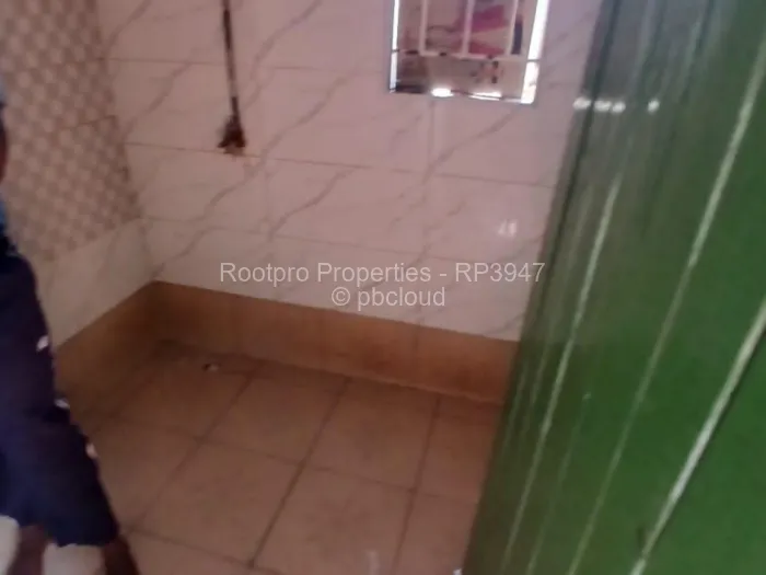 5 Bedroom House for Sale in Budiriro, Harare