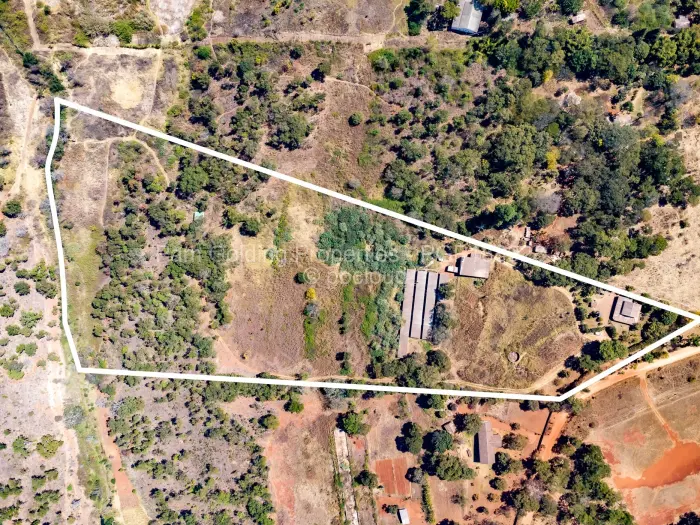 Farm for Sale in Cromlet, Arcturus