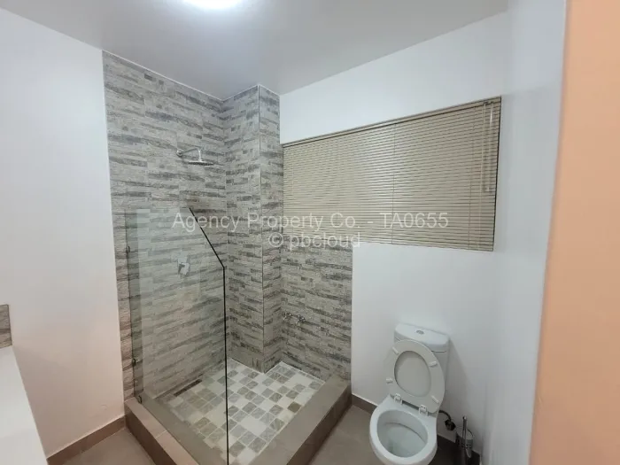 Flat/Apartment to Rent in Borrowdale, Harare