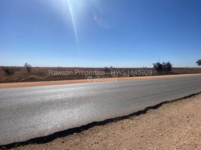 Commercial Stand for Sale in Chinhoyi, Chinhoyi