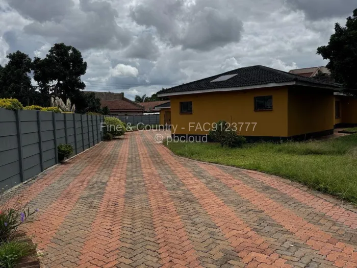 4 Bedroom House to Rent in Westgate
