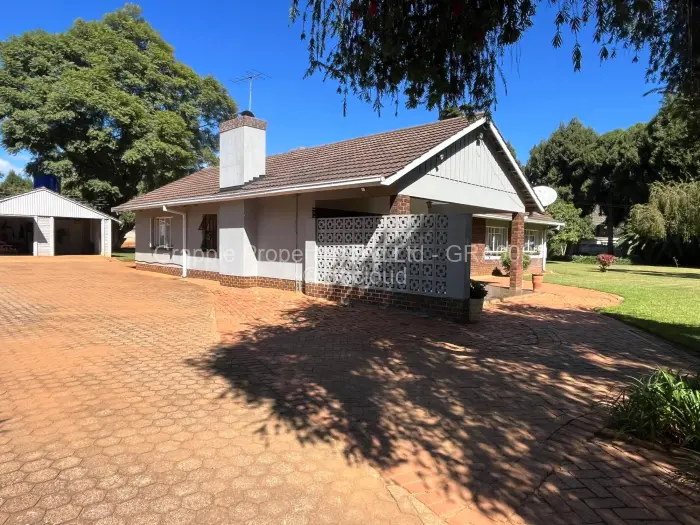 Commercial Property to Rent in Borrowdale, Harare