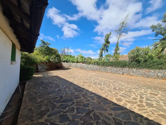 3 Bedroom House for Sale in Waterford, Bulawayo