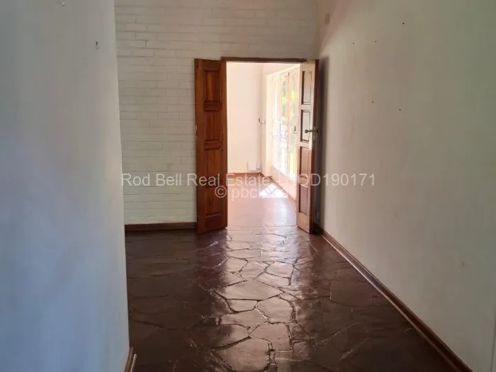 3 Bedroom House to Rent in Greendale North