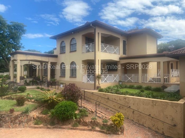 6 Bedroom House to Rent in Umwinsidale, Harare