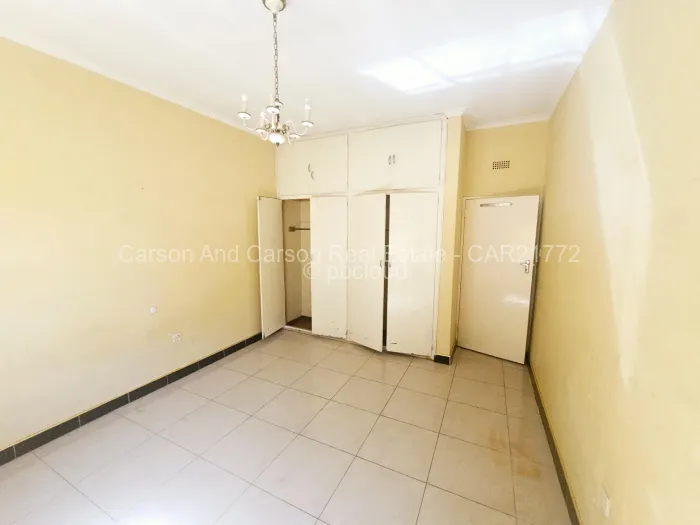 2 Bedroom House for Sale in Zimre Park, Harare