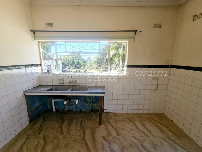 2 Bedroom House for Sale in Zimre Park, Harare