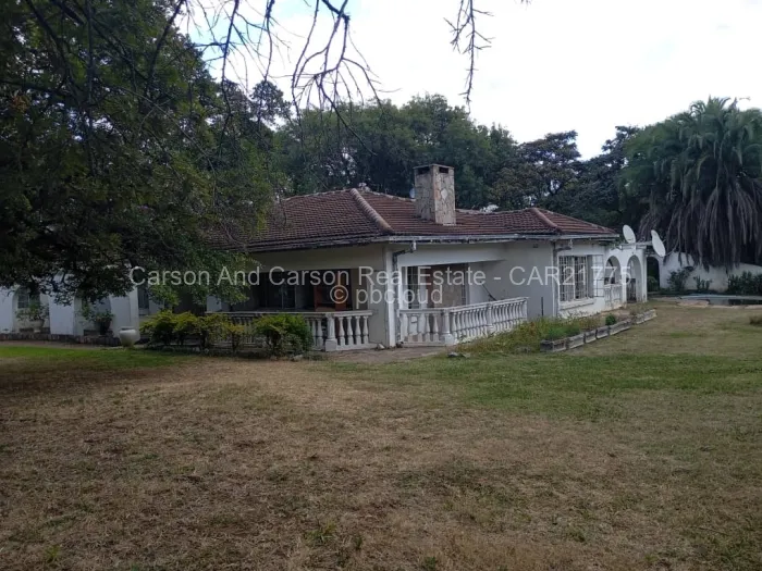 6 Bedroom House for Sale in Newlands, Harare